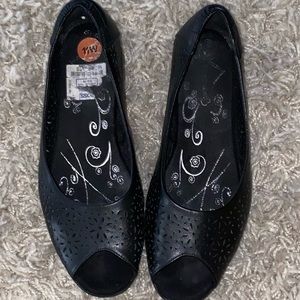 BARETRAPS Open Toe 11W Black Dress Shoes